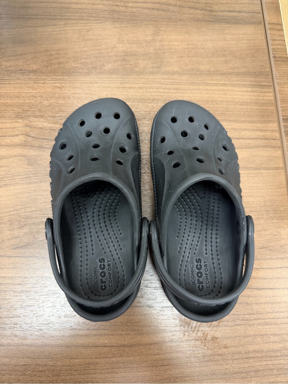 CROCS Kids Black Classic Clogs